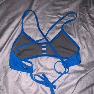 A cute blue jolynn bathing suit top❤️